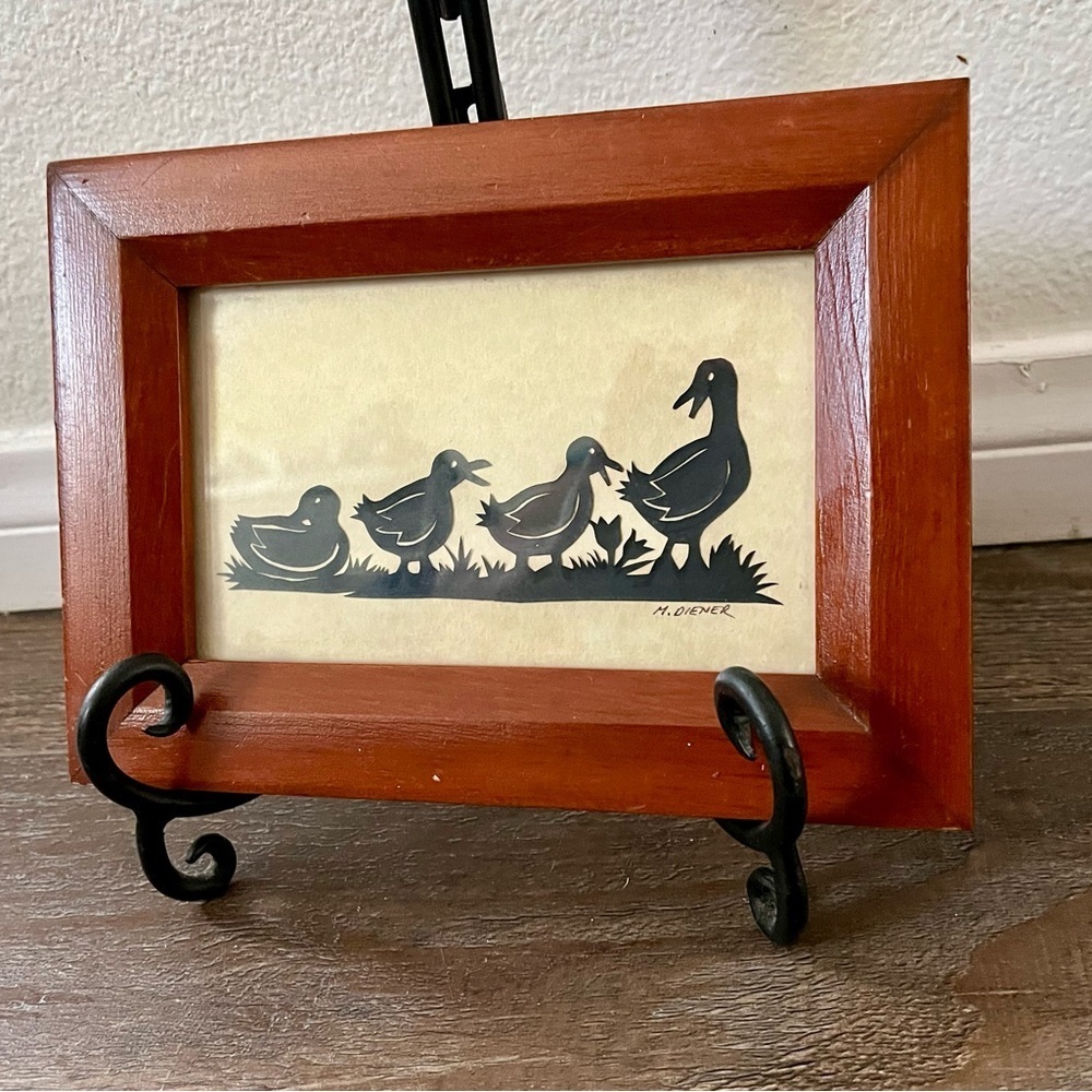 Vintage Folk Art Scherenschmitte Frame 6/9 Inch